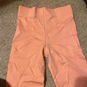 Salmon biker shorts